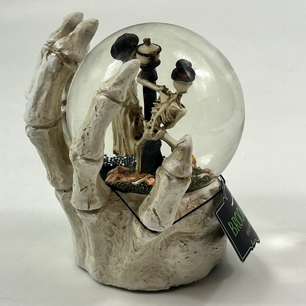 Broomstick Blvd Musical Waterglobe Skeleton Couple Gothic Hand Base Halloween - Picture 4 of 10